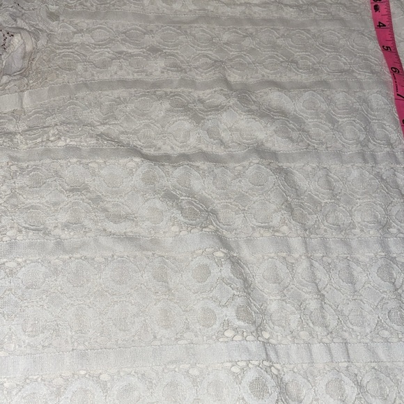 Banana Republic Off White Top Cap Sleeve Lace Lined side zip Cream Color Size 2 - Picture 9 of 9